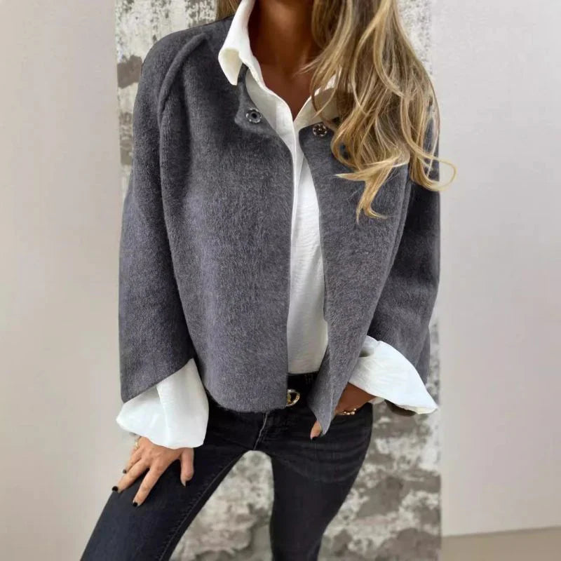 Nova - Timeless Coat with Round Neck